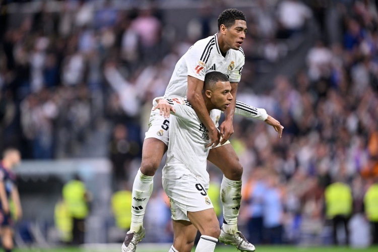 澳超官方10至11月最佳球员提名出炉：罗里、雷德梅恩在列