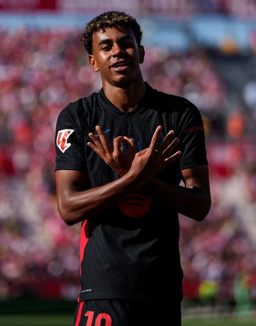 莱切2-1都灵，班达、拉萨纳-库利巴利建功